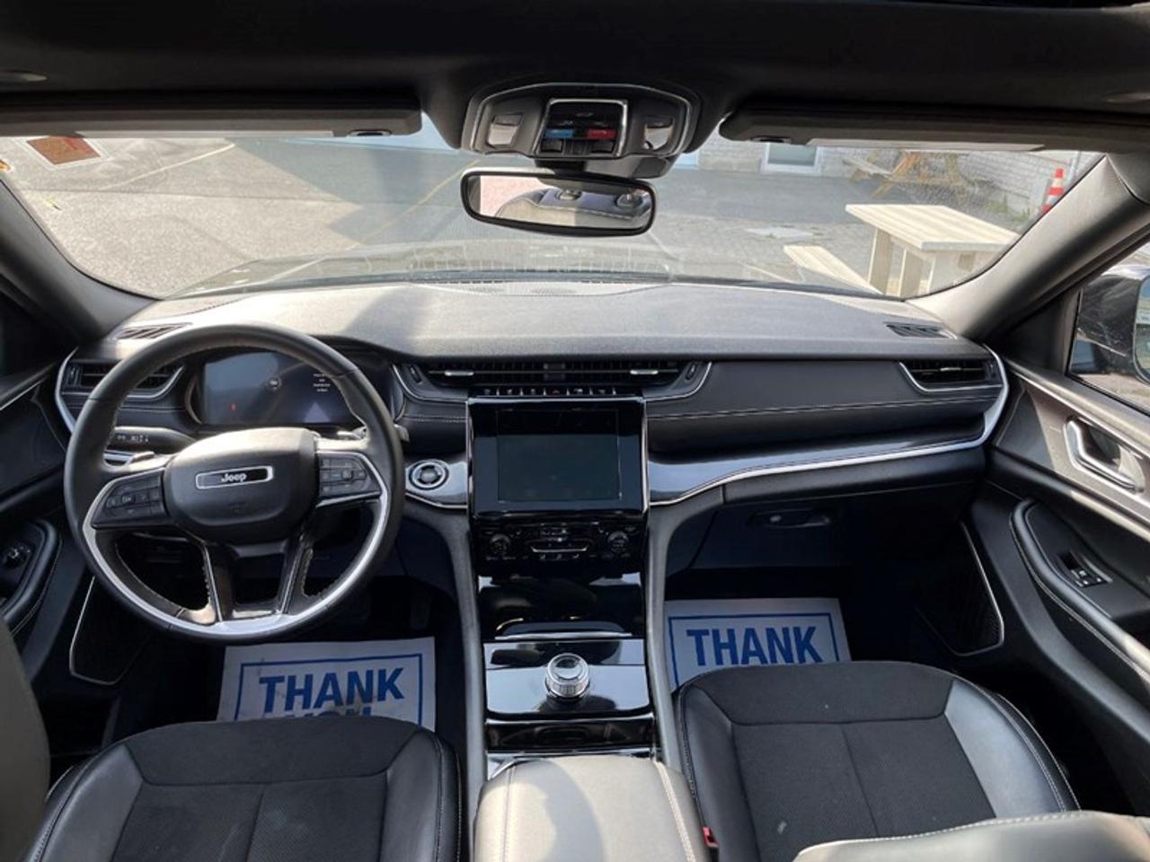 2022 Jeep Grand Cherokee L Laredo  Altitude Photo