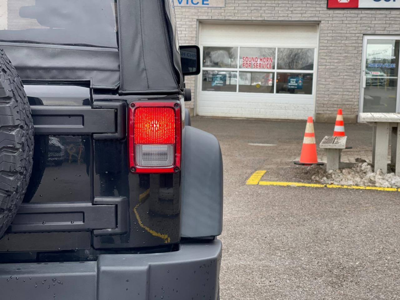 2016 Jeep Wrangler UNLIMITED SPORT Photo