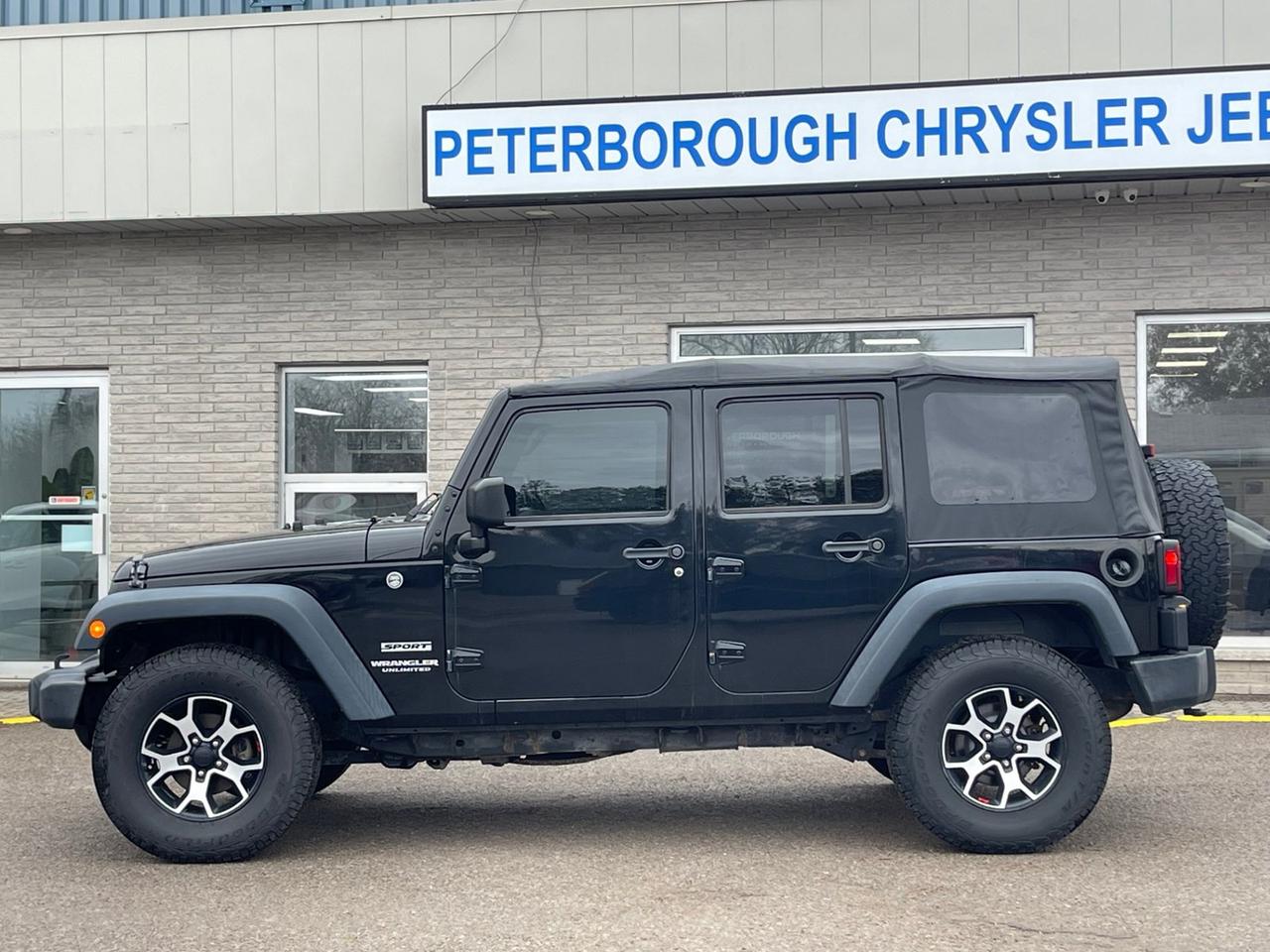2016 Jeep Wrangler UNLIMITED SPORT Photo