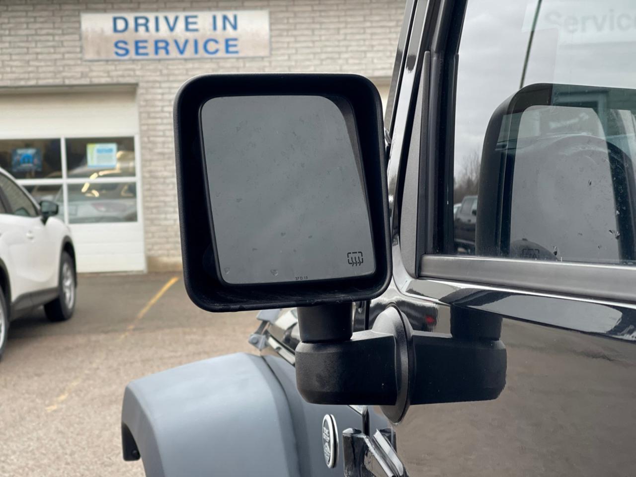 2016 Jeep Wrangler UNLIMITED SPORT Photo