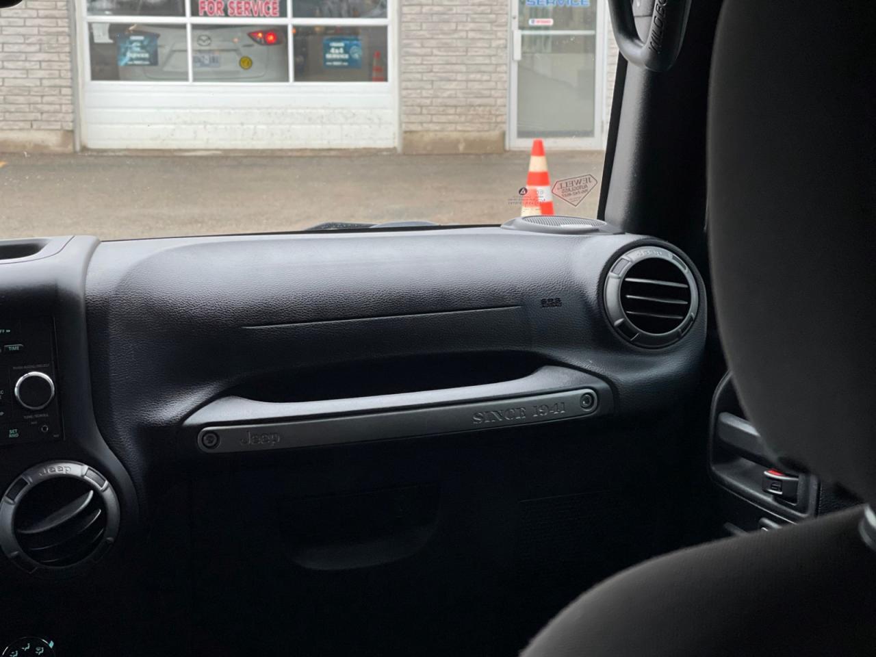 2016 Jeep Wrangler UNLIMITED SPORT Photo