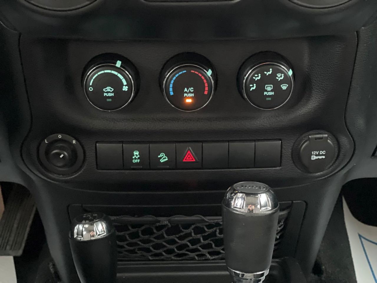 2016 Jeep Wrangler UNLIMITED SPORT Photo