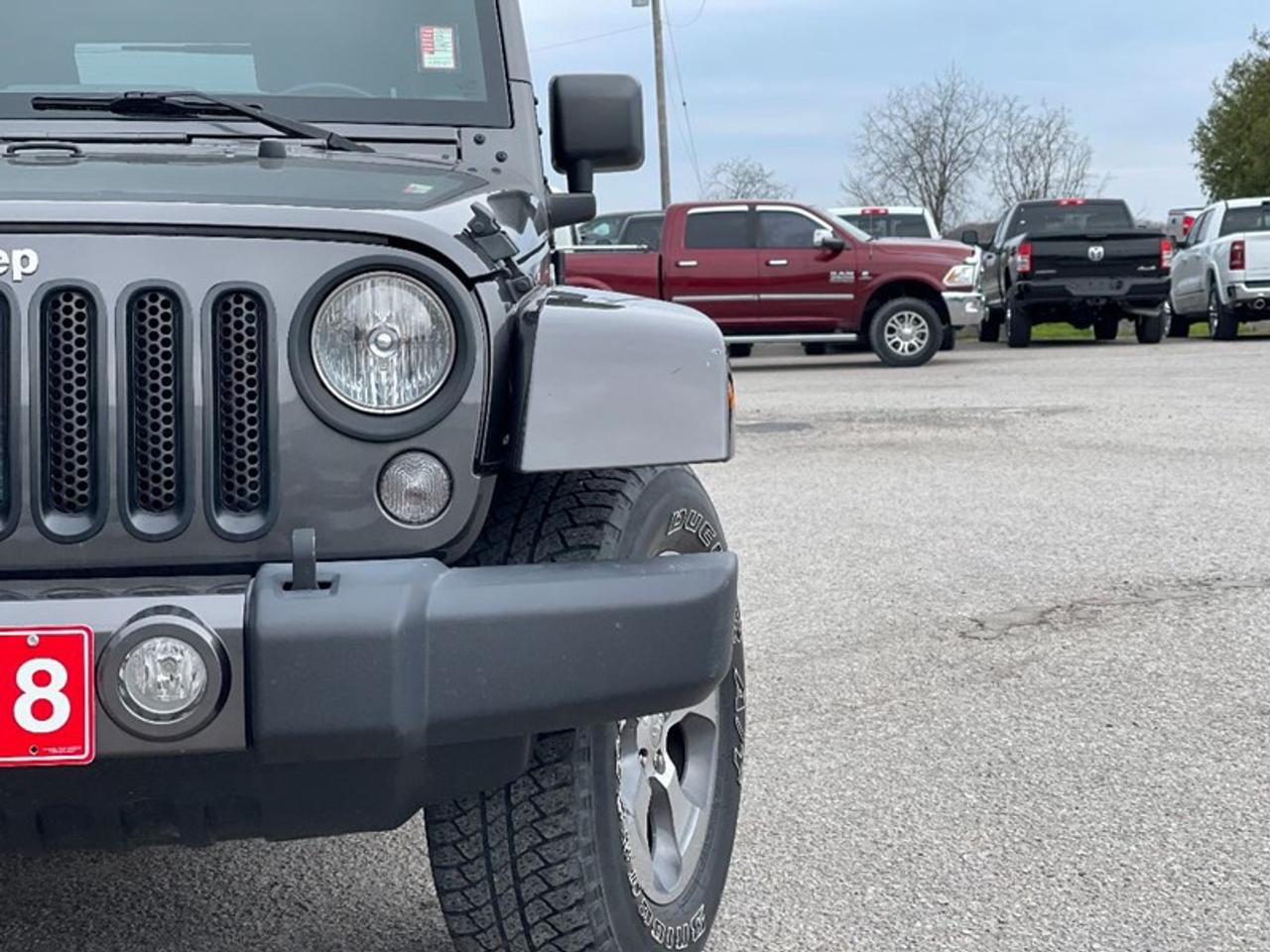 2018 Jeep Wrangler JK Unlimited Sahara Photo2