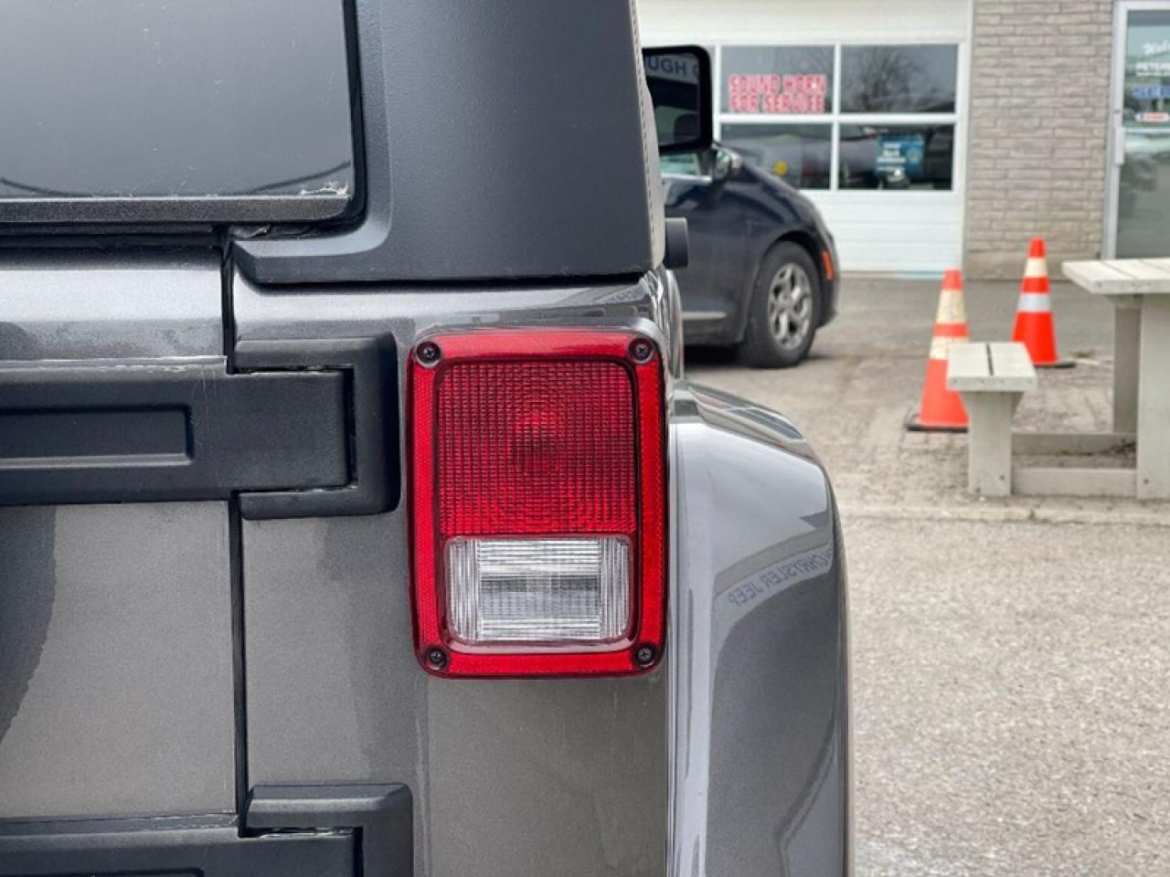 2018 Jeep Wrangler JK Unlimited Sahara Photo