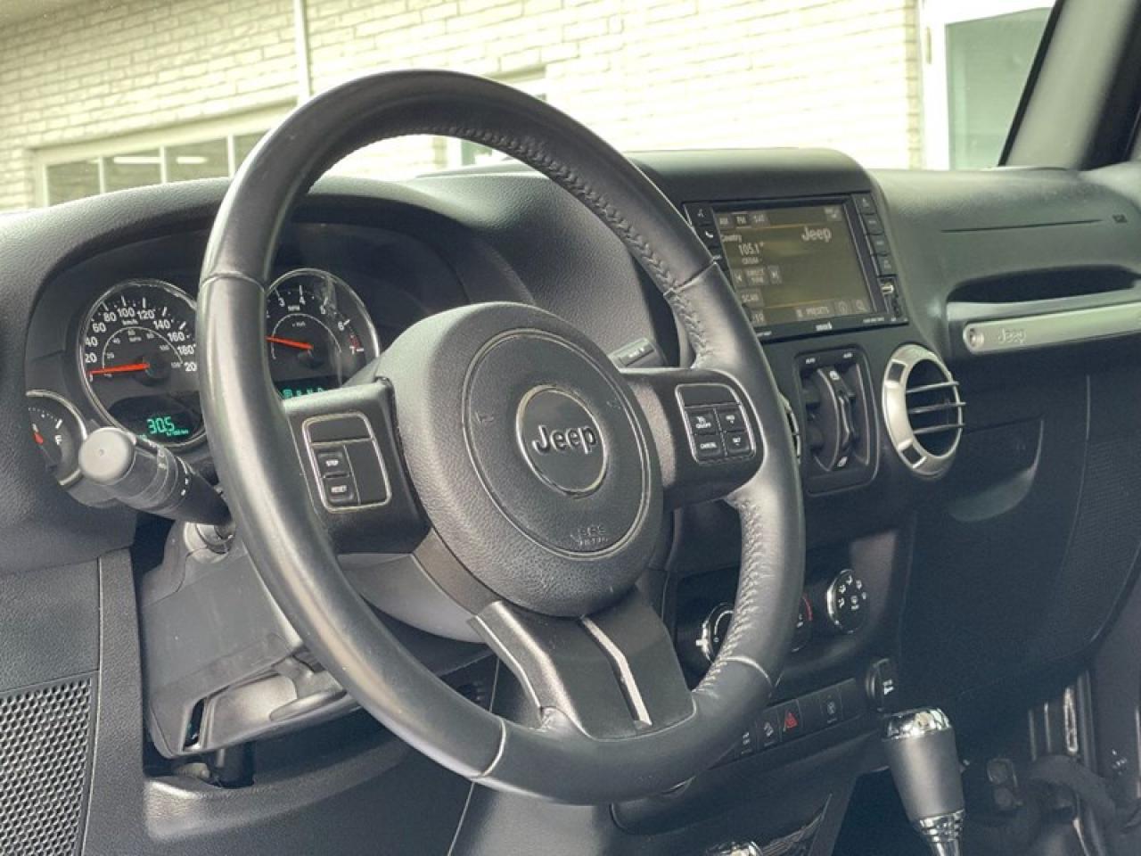 2018 Jeep Wrangler JK Unlimited Sahara Photo