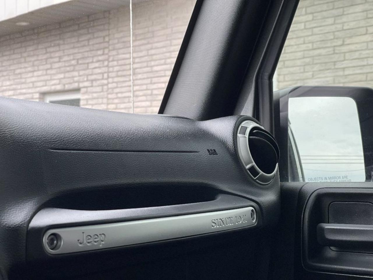 2018 Jeep Wrangler JK Unlimited Sahara Photo