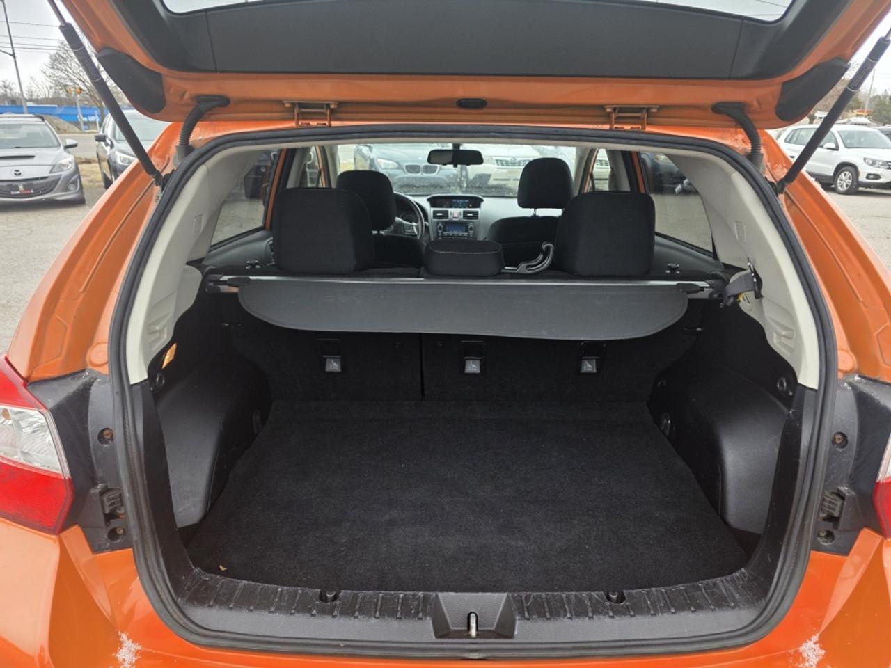 2013 Subaru XV Crosstrek 2.0i Premium Photo4