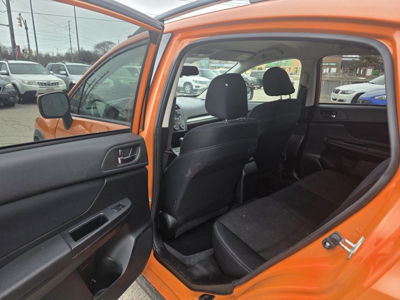 2013 Subaru XV Crosstrek 2.0i Premium Photo