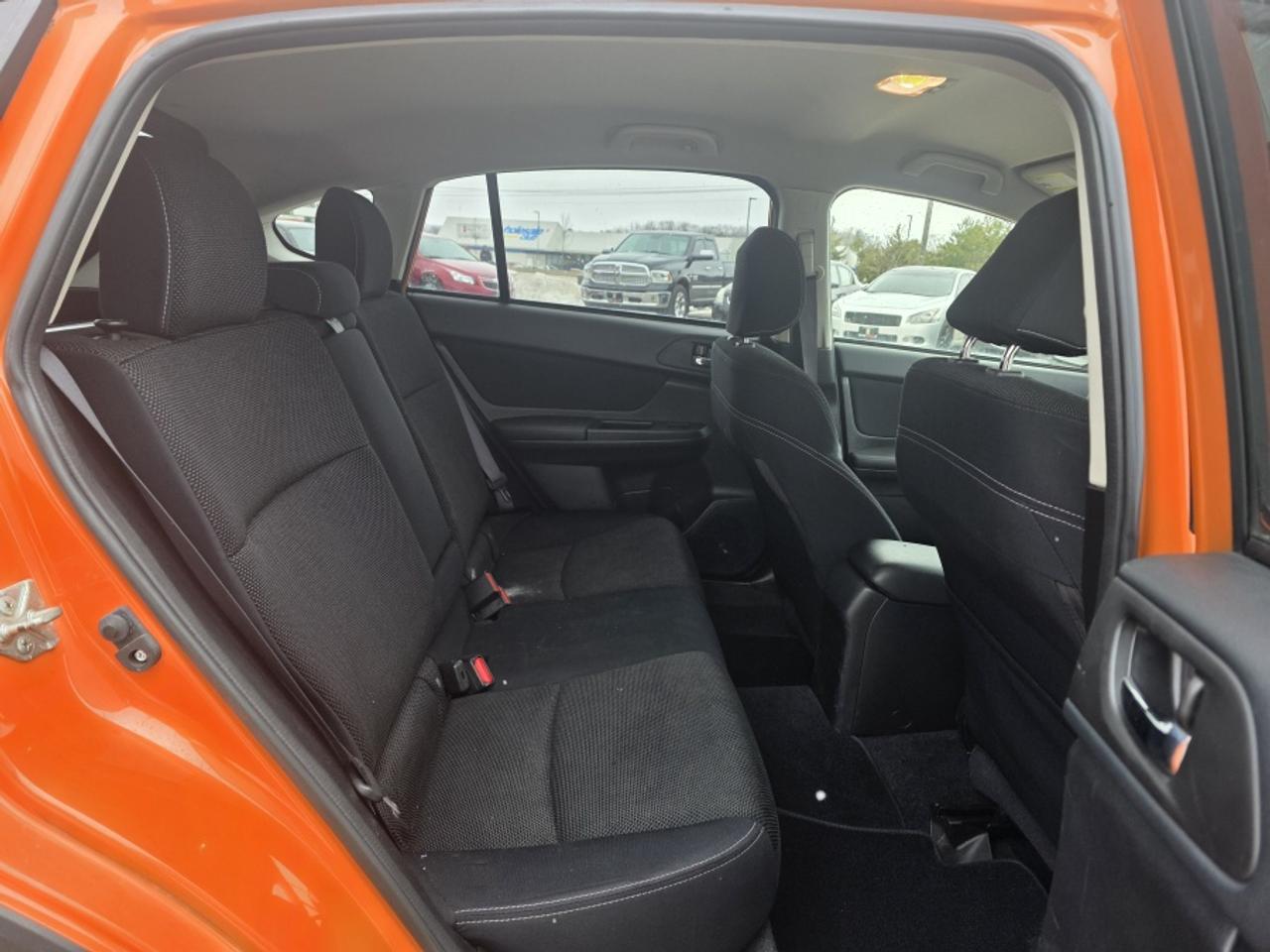 2013 Subaru XV Crosstrek 2.0i Premium Photo