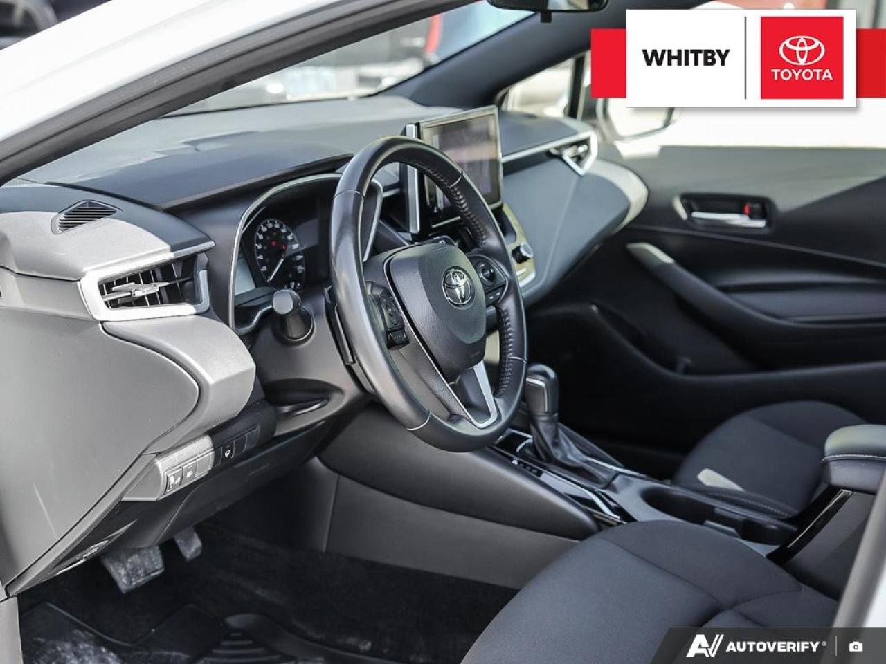 2023 Toyota Corolla Hatchback SE 2.0L Photo