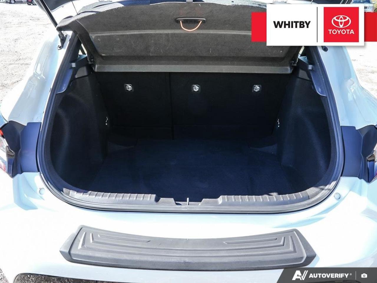 2023 Toyota Corolla Hatchback SE 2.0L Photo