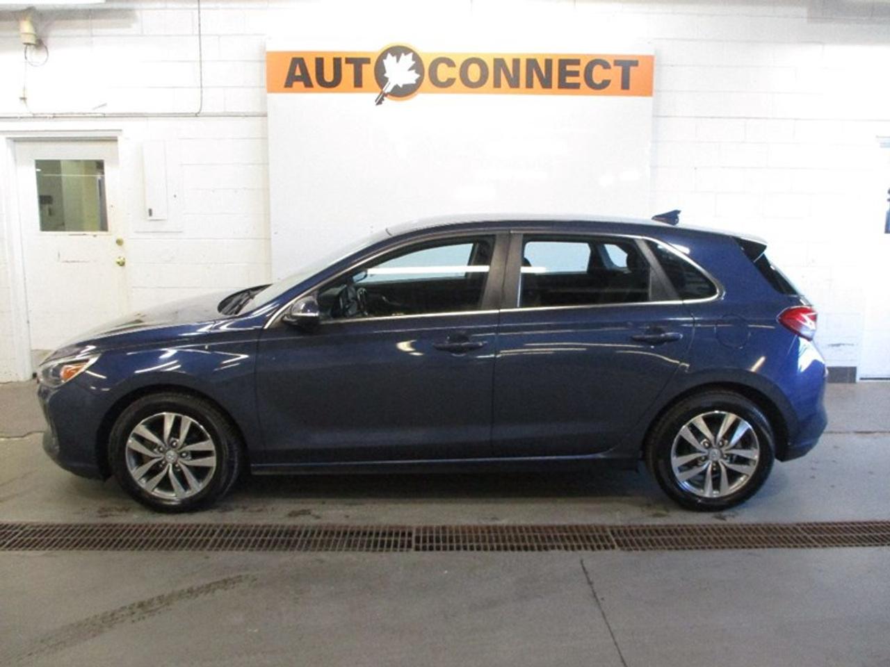 2018 Hyundai Elantra GT  Photo1