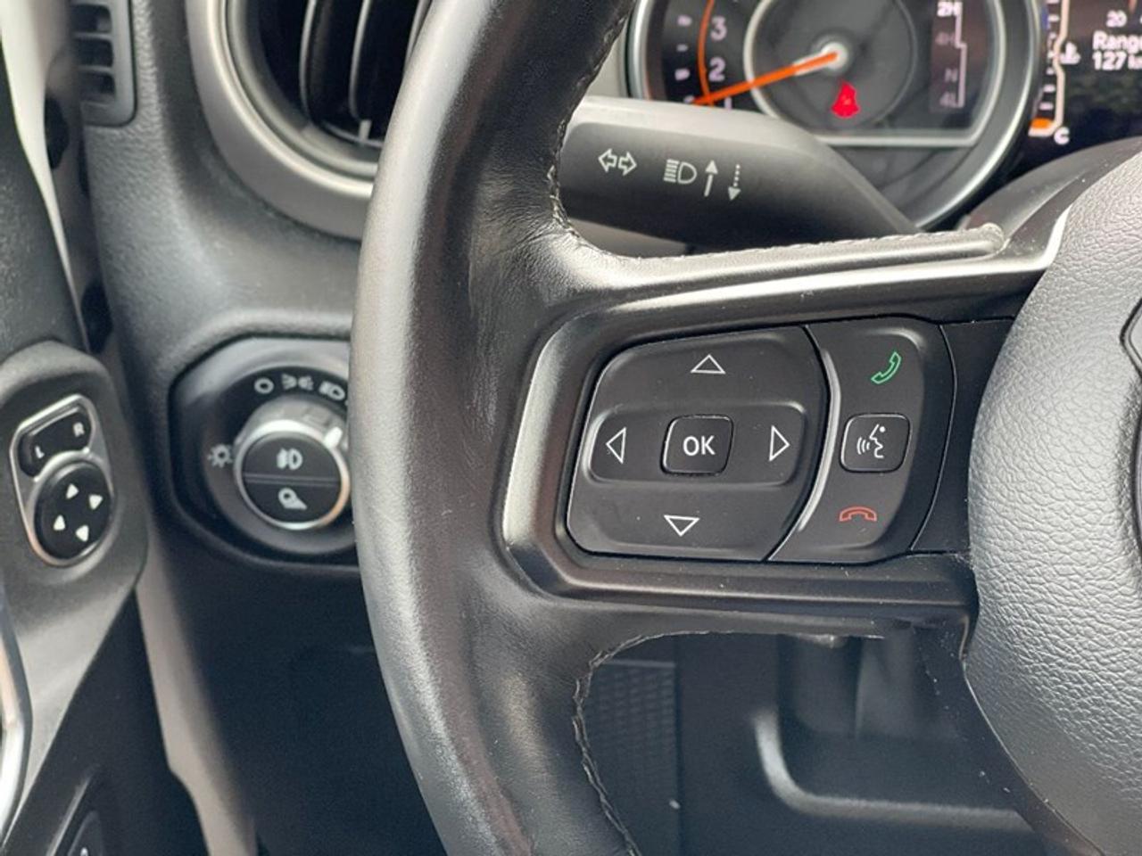 2020 Jeep Gladiator SPORT Photo