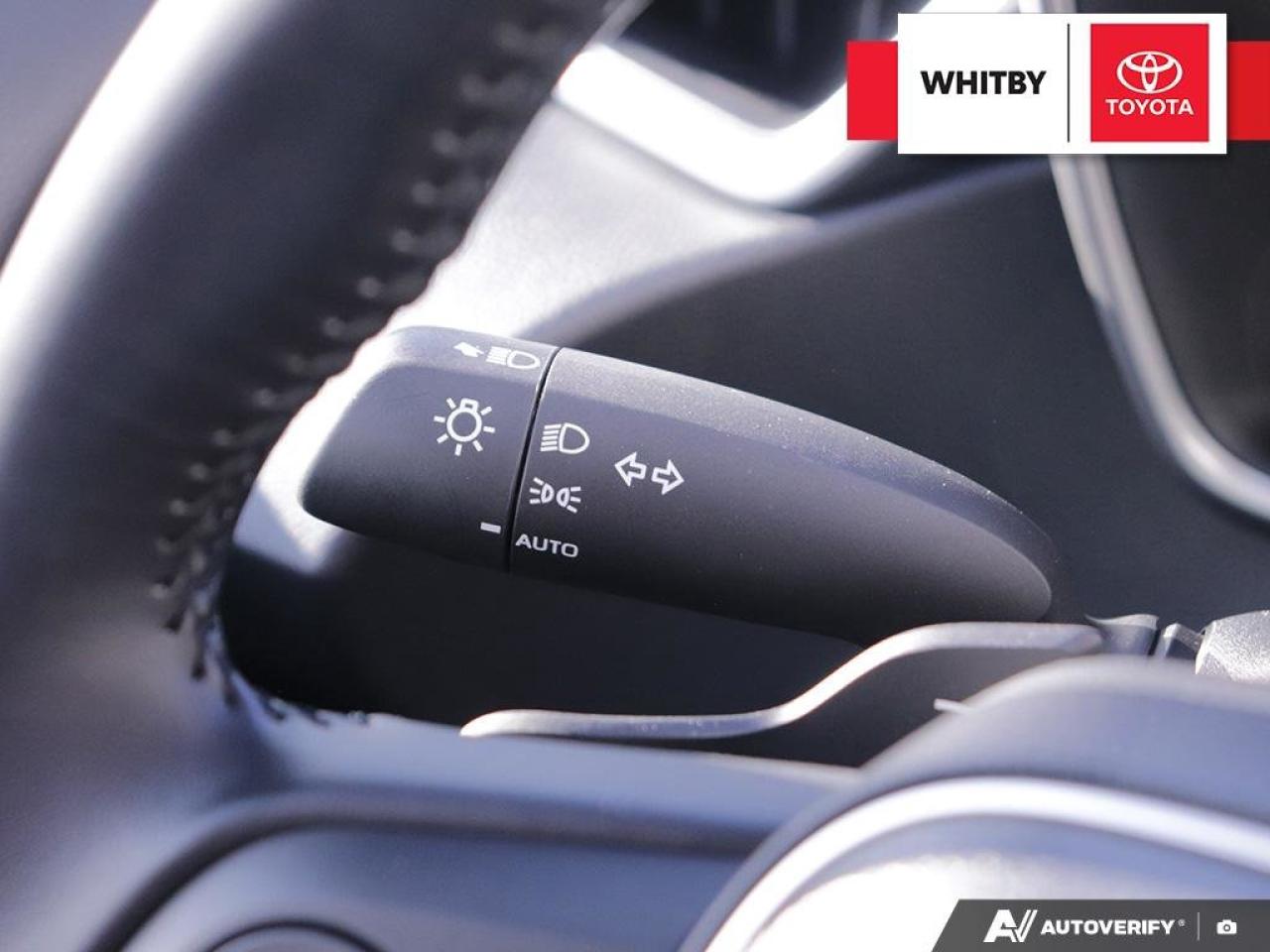 2023 Toyota Corolla Hatchback SE 2.0L Photo