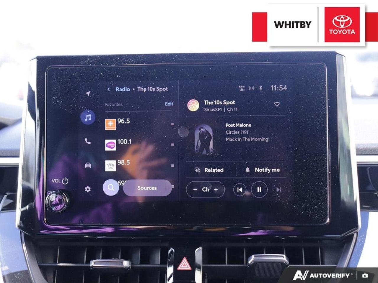 2023 Toyota Corolla Hatchback SE 2.0L Photo