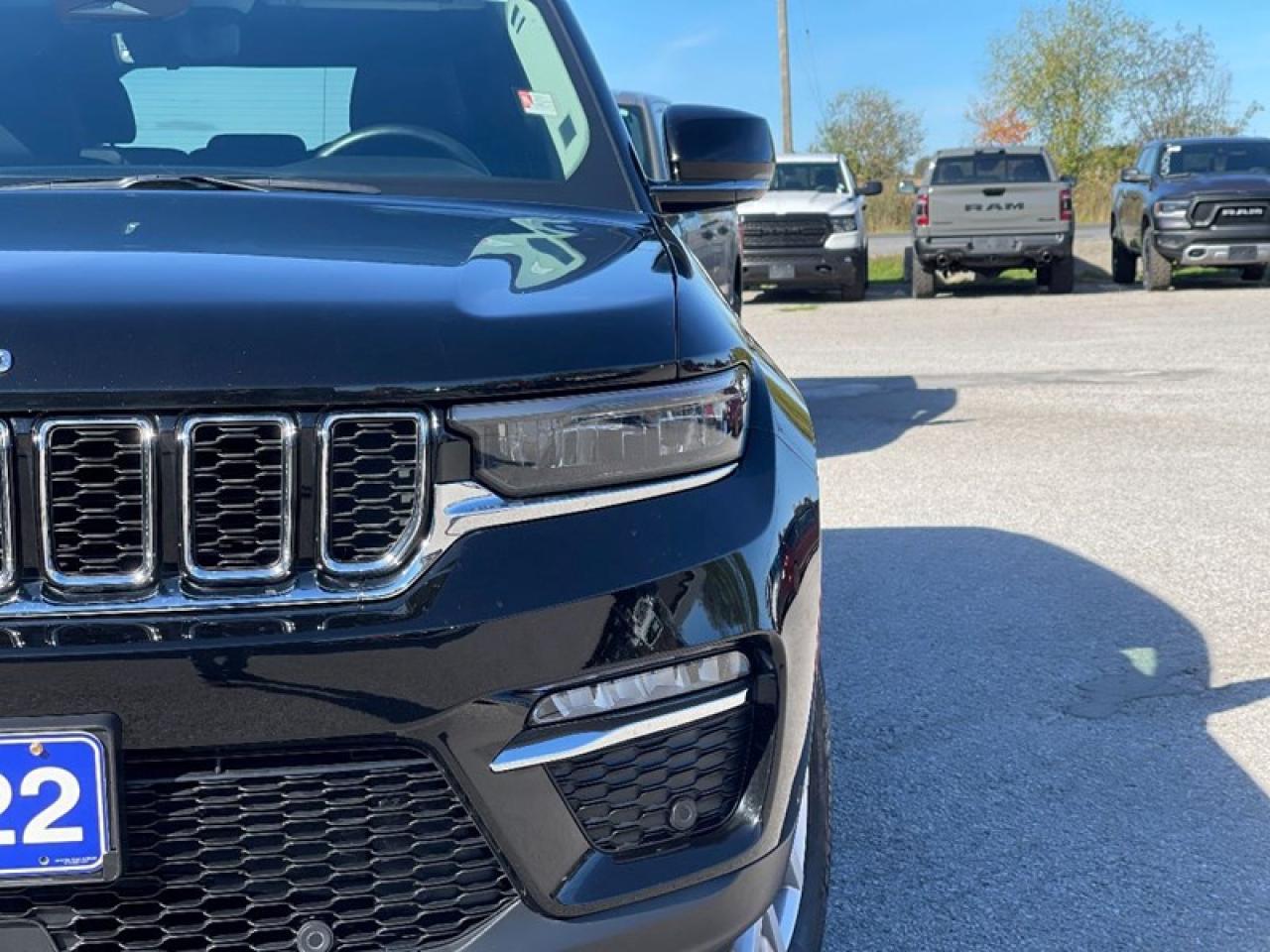 2022 Jeep Grand Cherokee LIMITED 4X4 Photo2