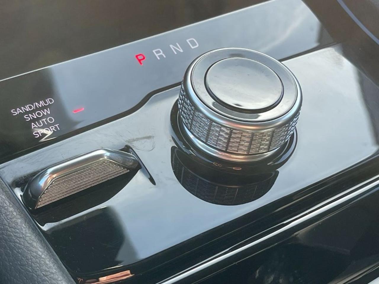 2022 Jeep Grand Cherokee LIMITED 4X4 Photo