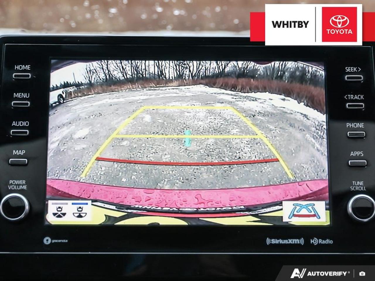 2022 Toyota Camry SE 2.5L Photo