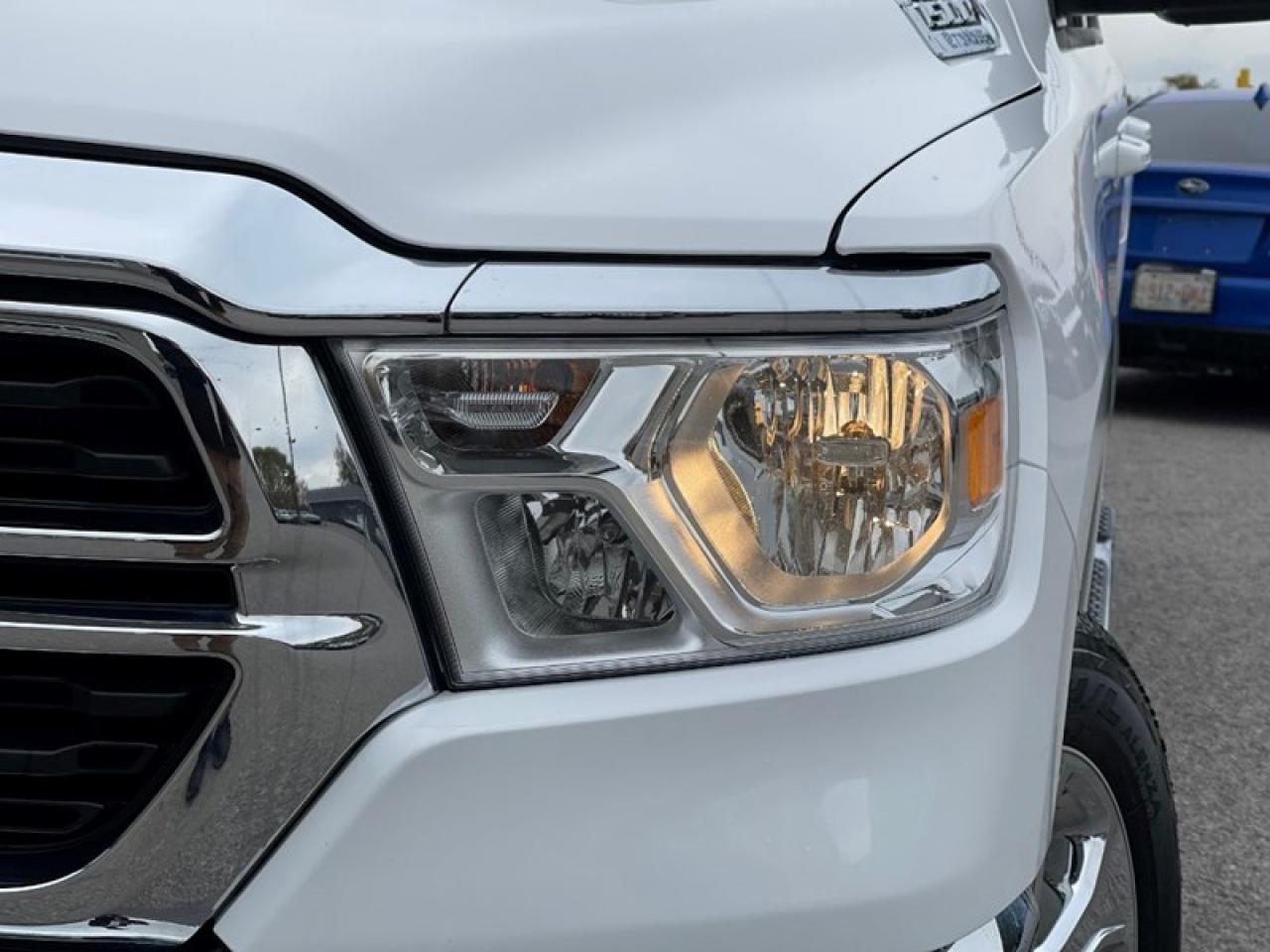 2022 RAM 1500 Big Horn Crew Cab Photo3