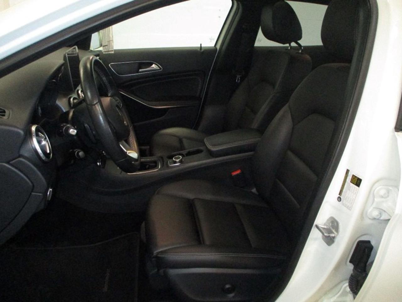 2017 Mercedes-Benz GLA-Class  Photo