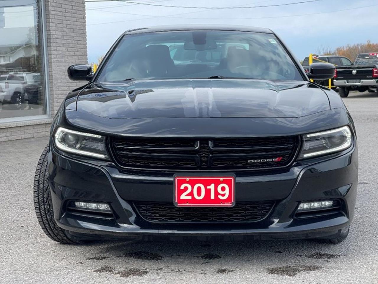 2019 Dodge Charger SXT AWD Photo