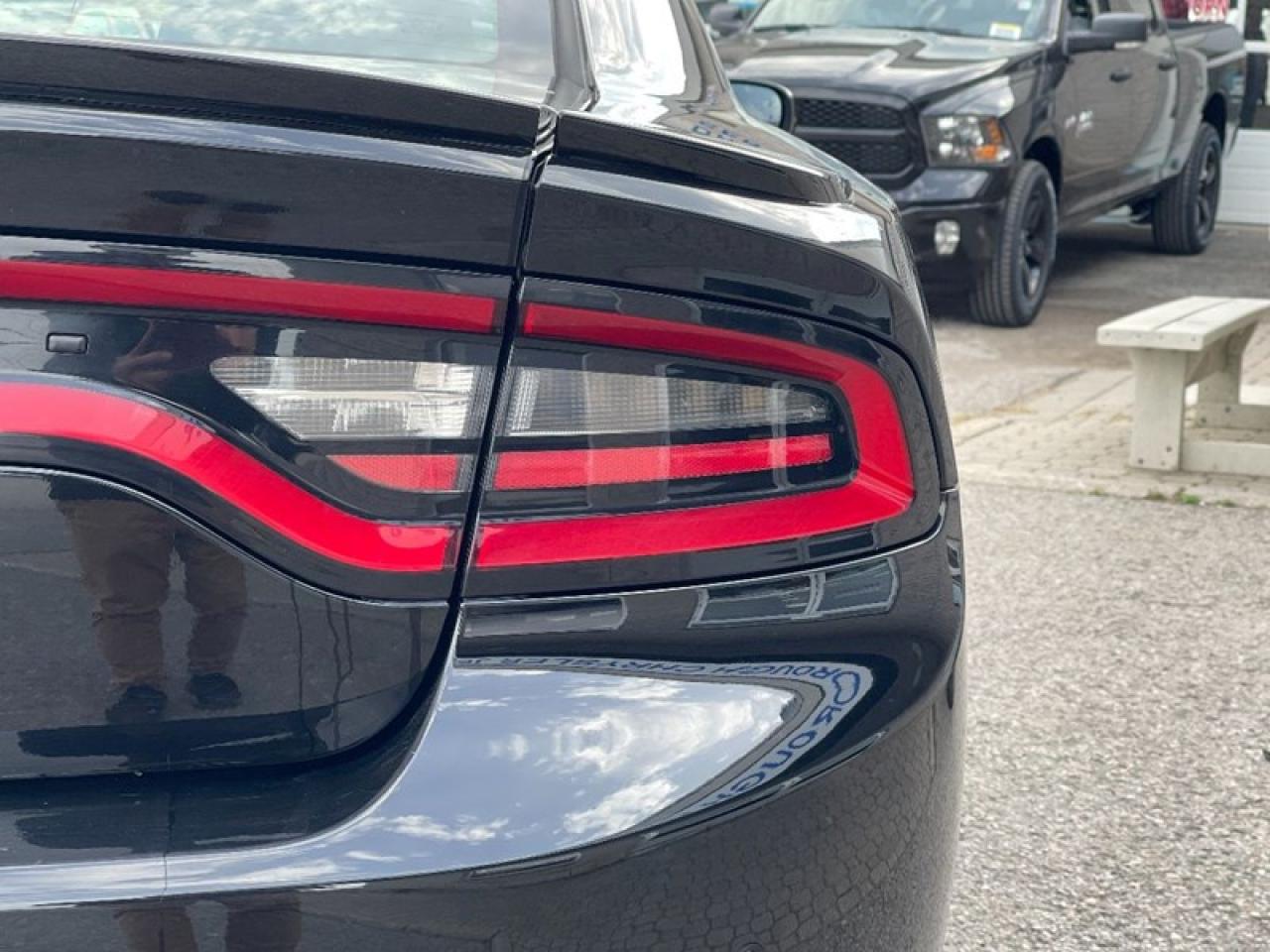 2019 Dodge Charger SXT AWD Photo