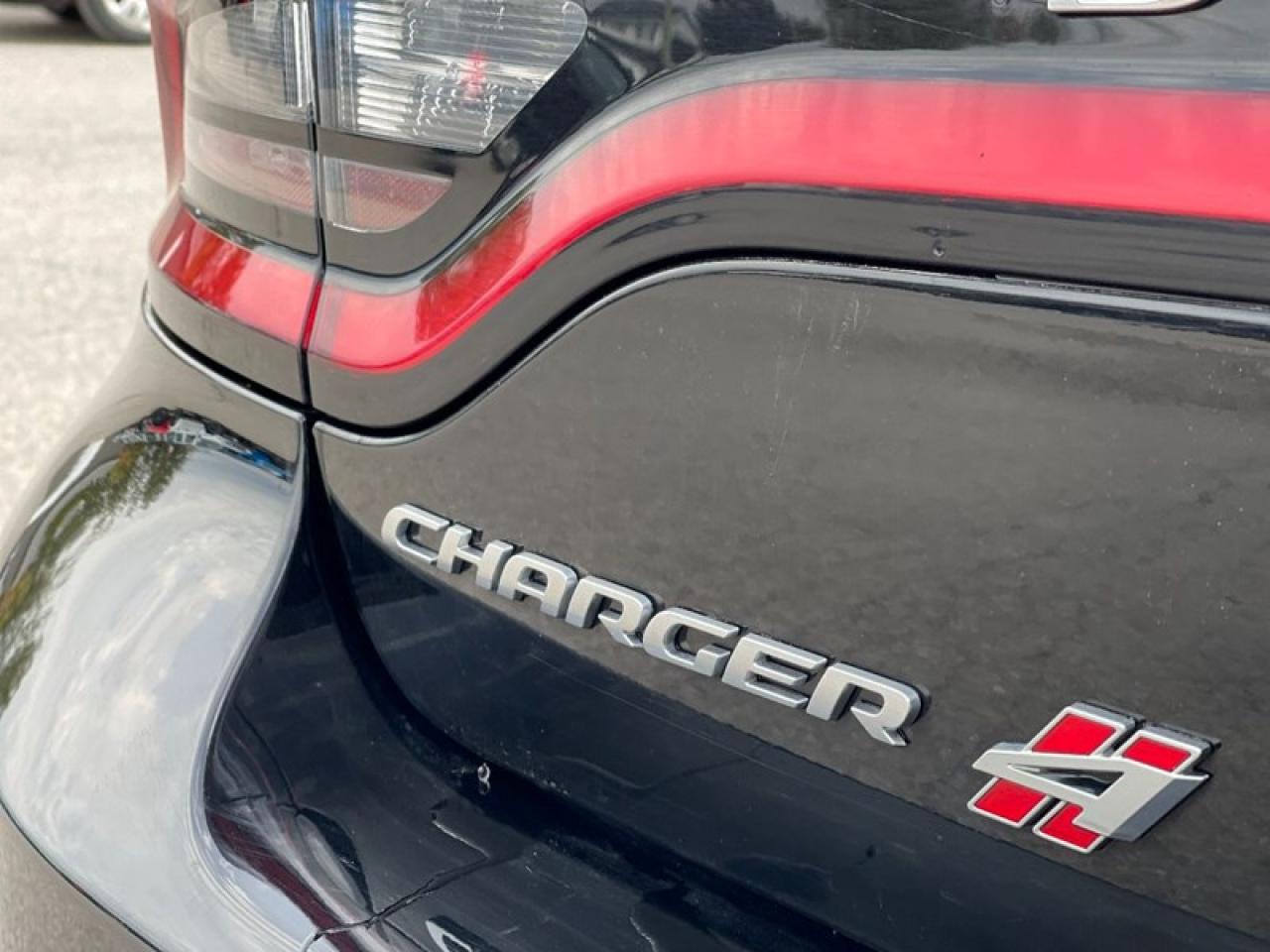 2019 Dodge Charger SXT AWD Photo