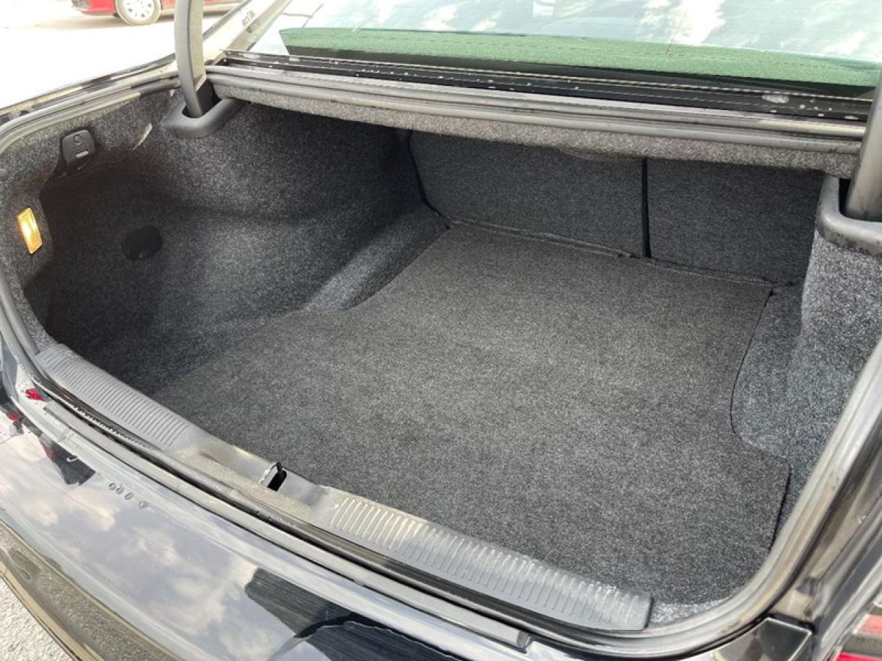 2019 Dodge Charger SXT AWD Photo