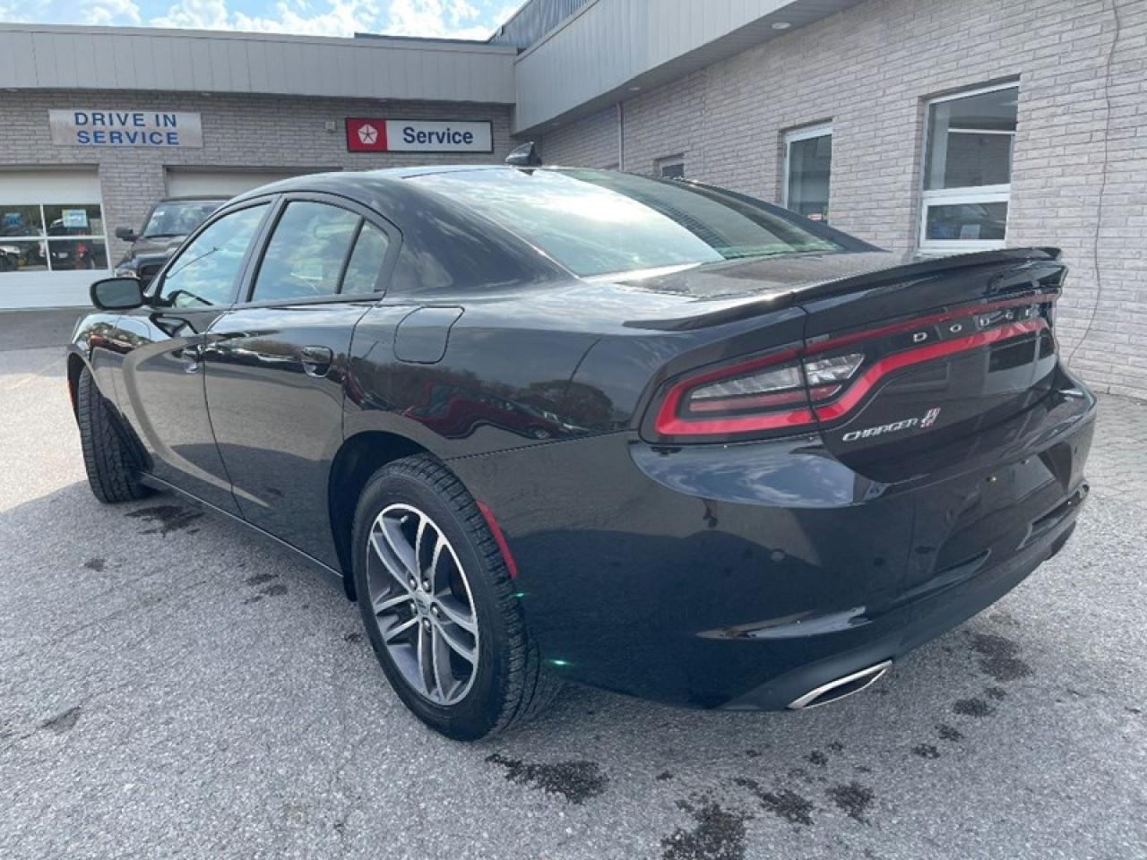 2019 Dodge Charger SXT AWD Photo