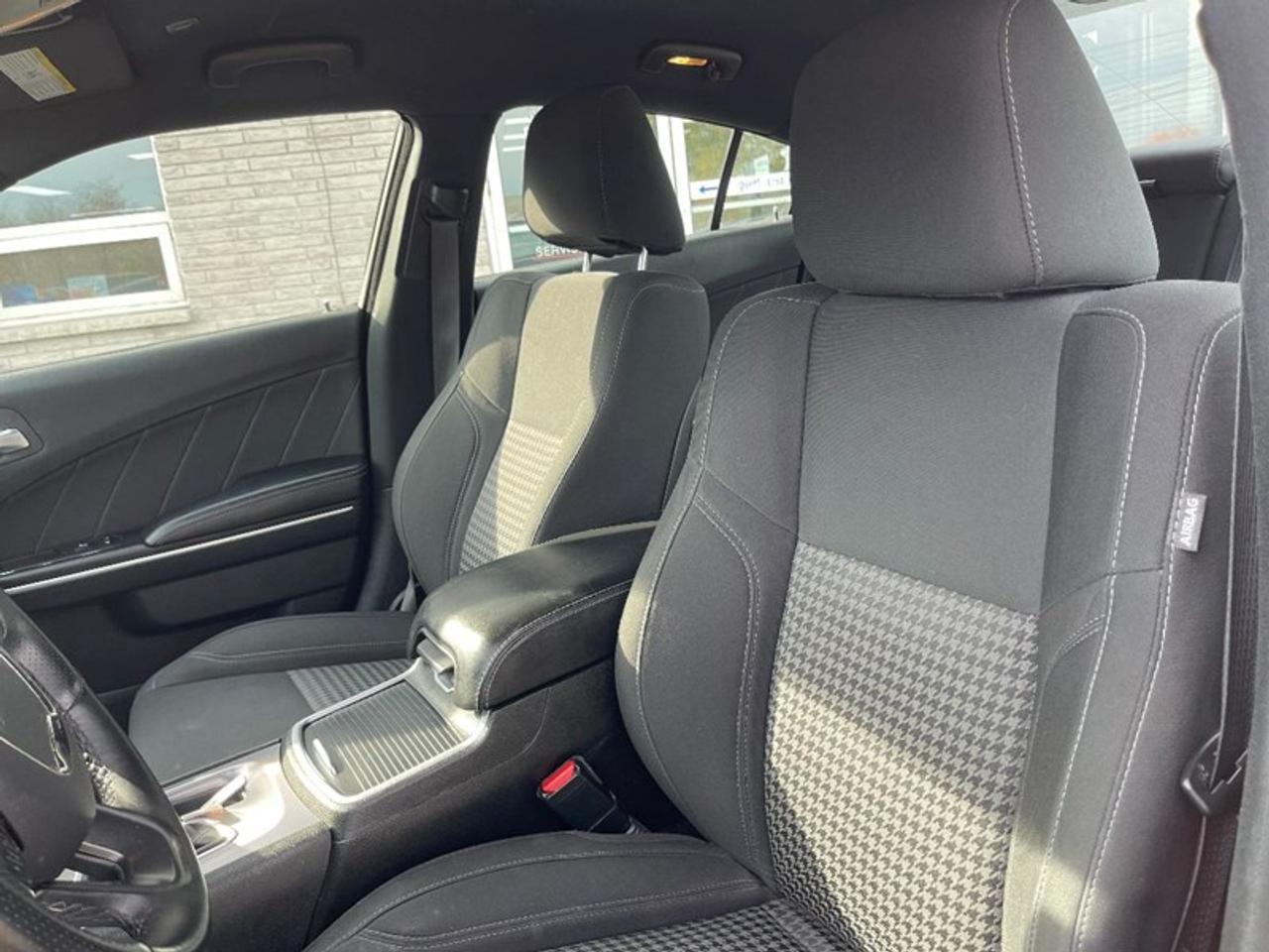 2019 Dodge Charger SXT AWD Photo