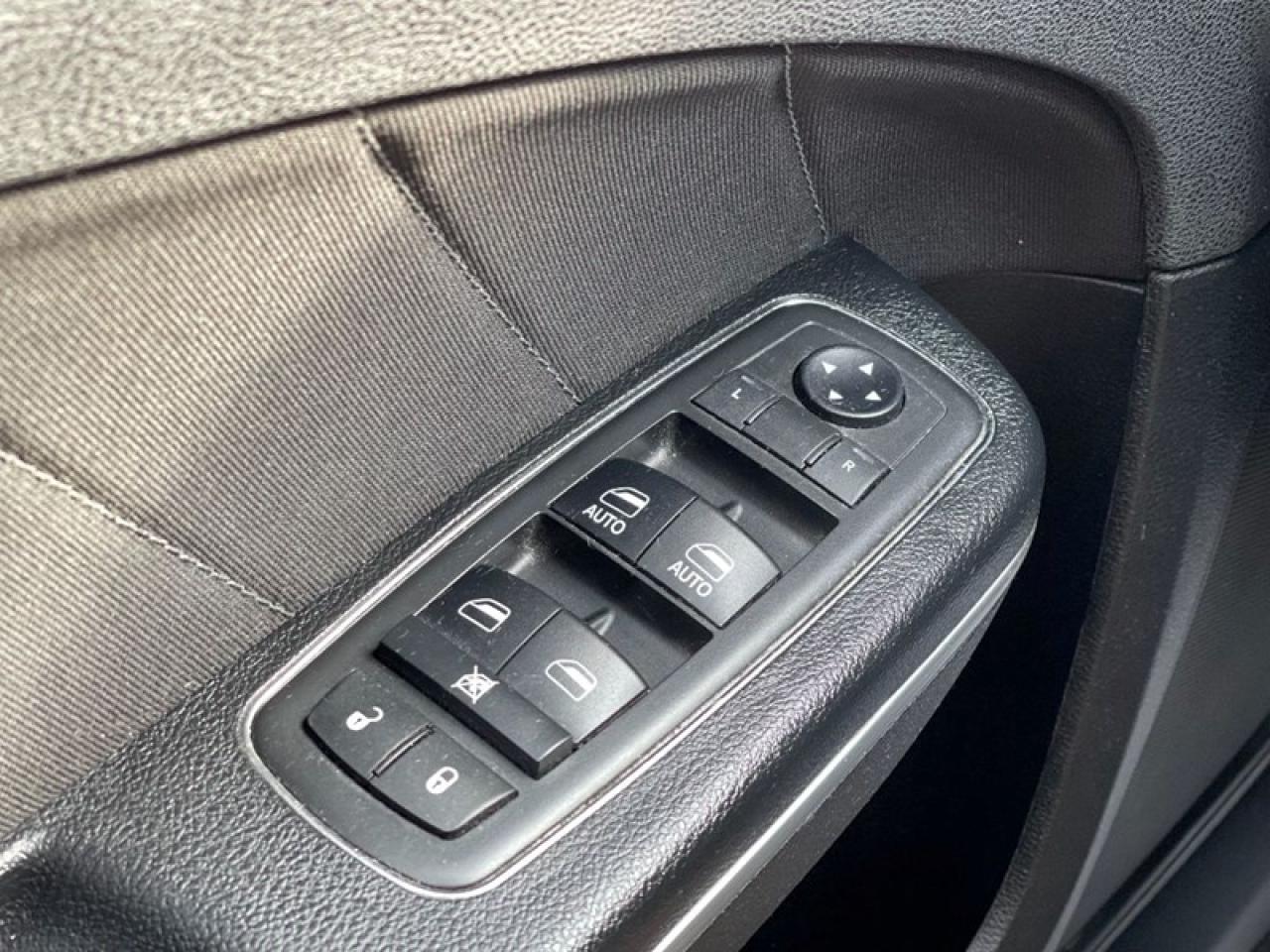 2019 Dodge Charger SXT AWD Photo