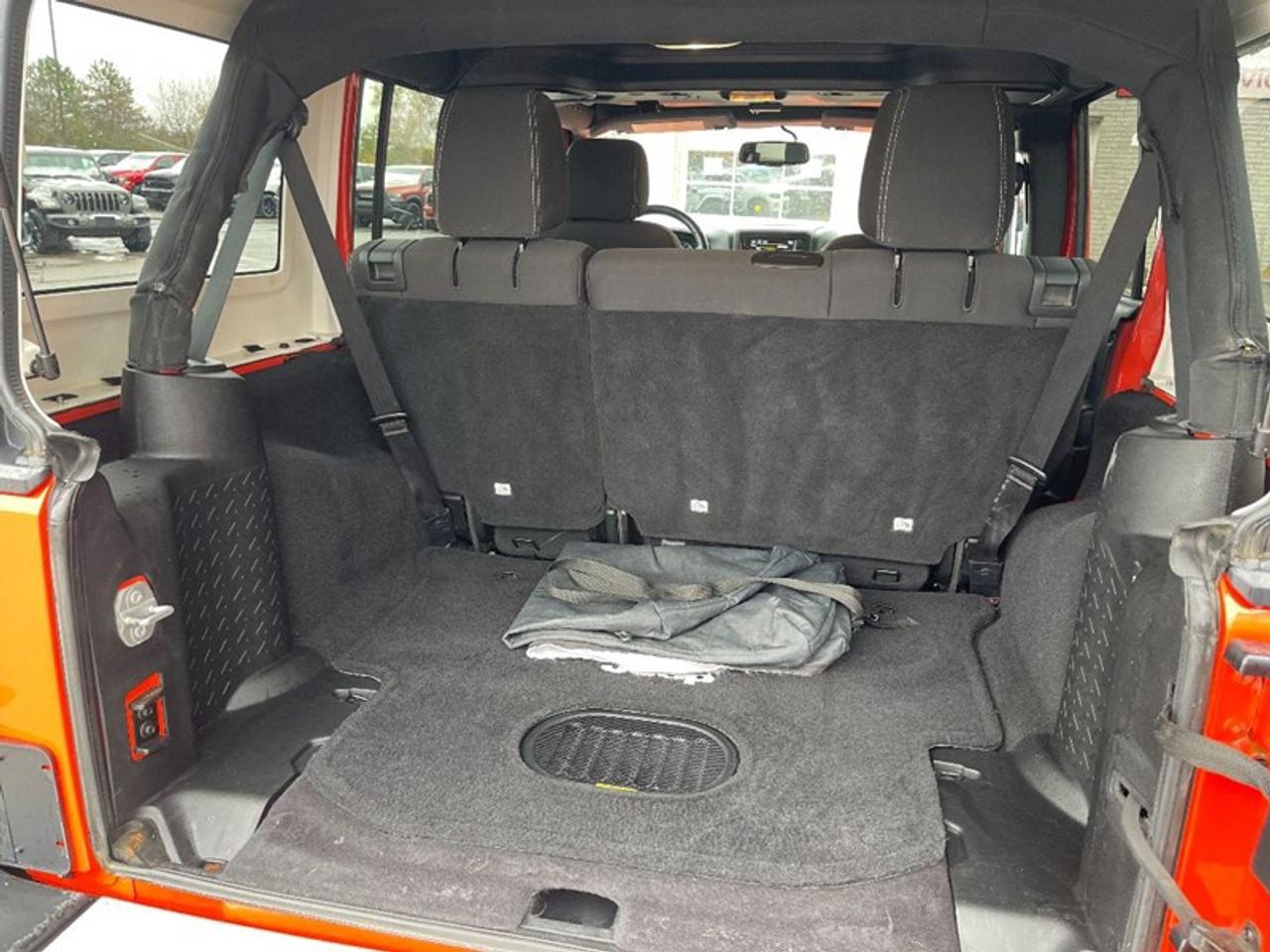 2015 Jeep Wrangler Unlimited Sahara Photo