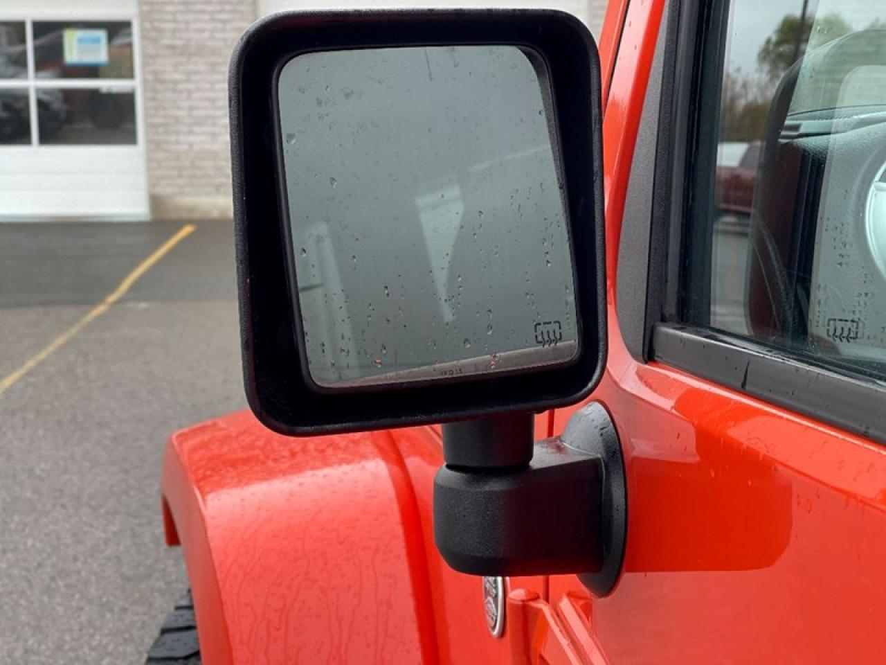 2015 Jeep Wrangler Unlimited Sahara Photo