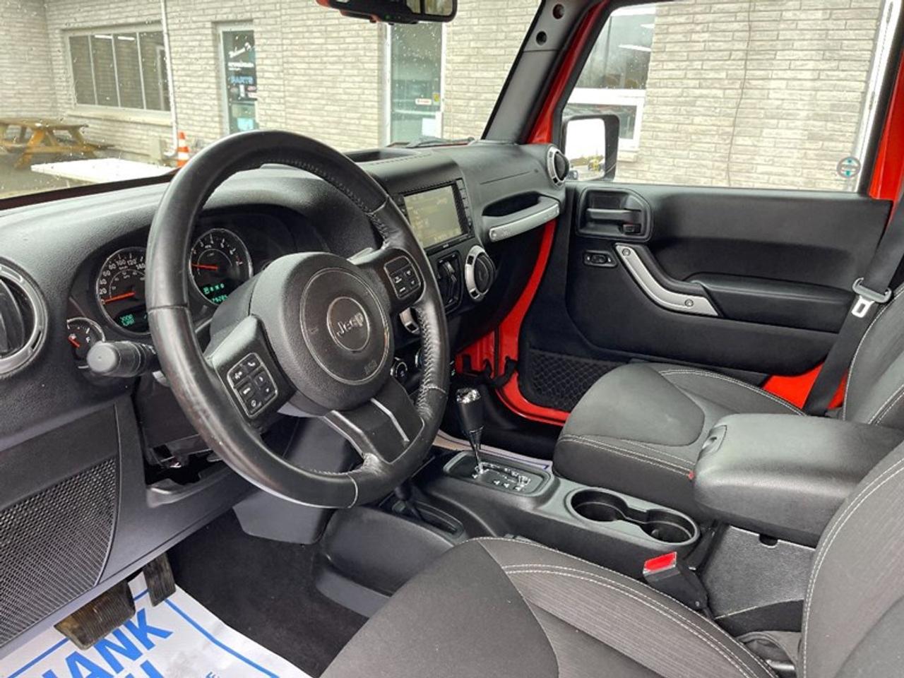 2015 Jeep Wrangler Unlimited Sahara Photo