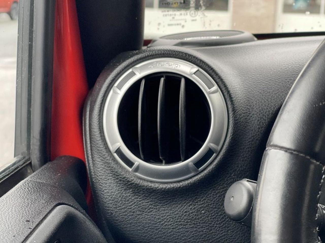 2015 Jeep Wrangler Unlimited Sahara Photo