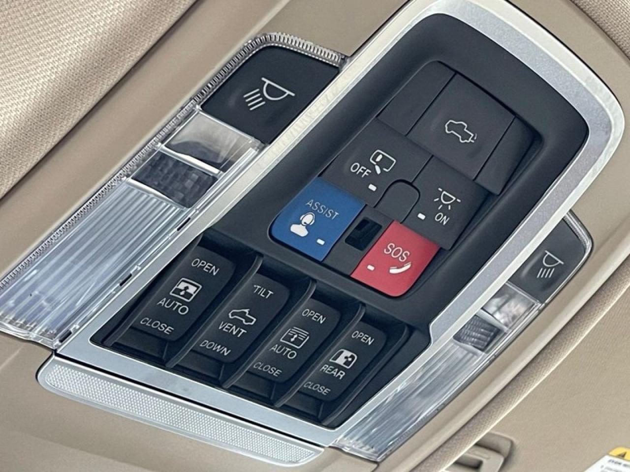 2020 RAM 1500 Limited Crew Cab Photo