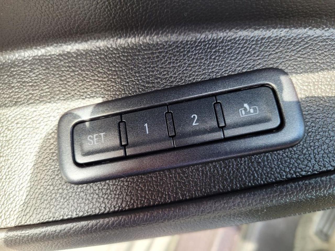 2015 Chevrolet Tahoe LT Photo