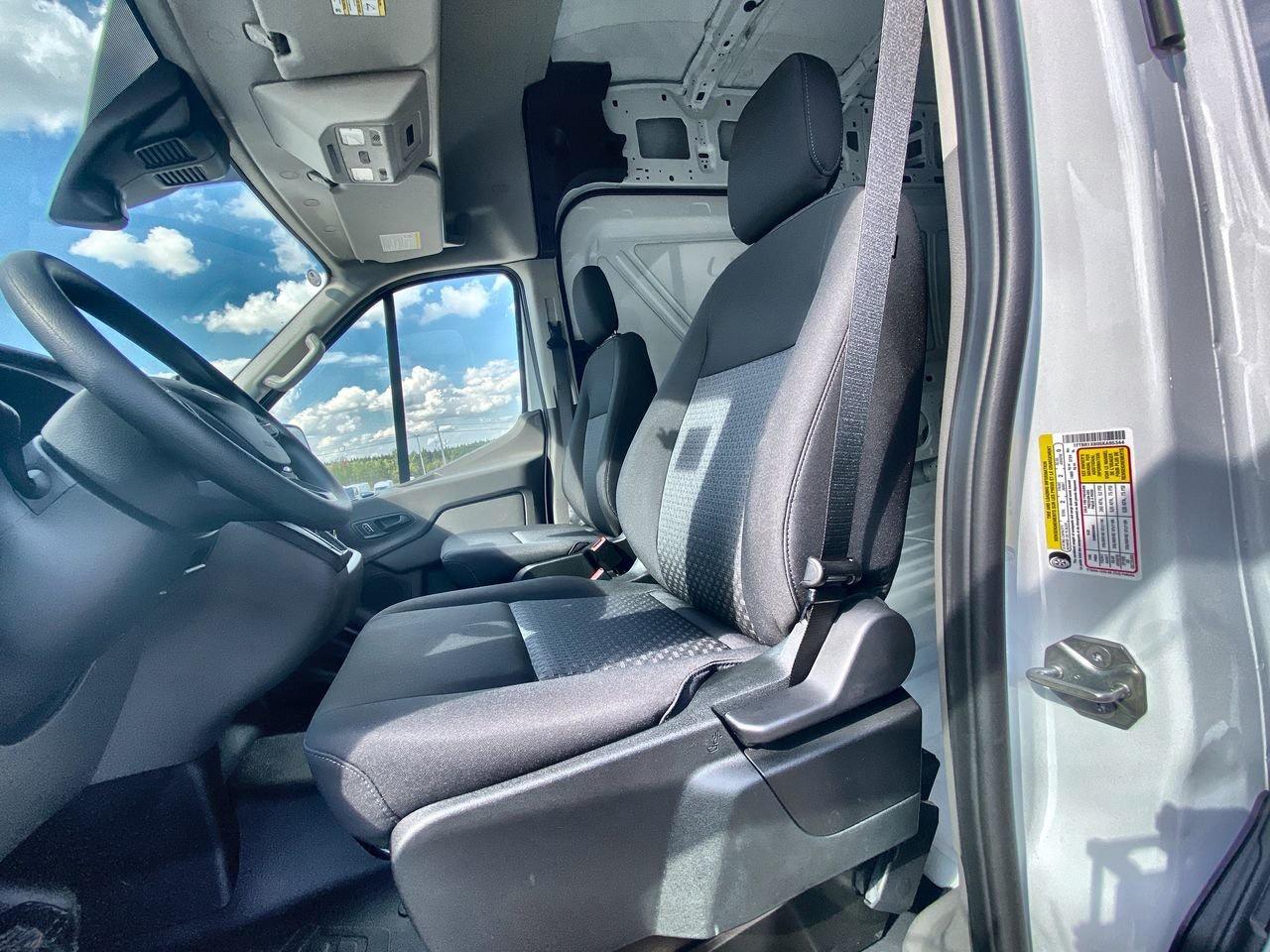 2025 Ford Transit T250 PASS SLIDE 148 Photo