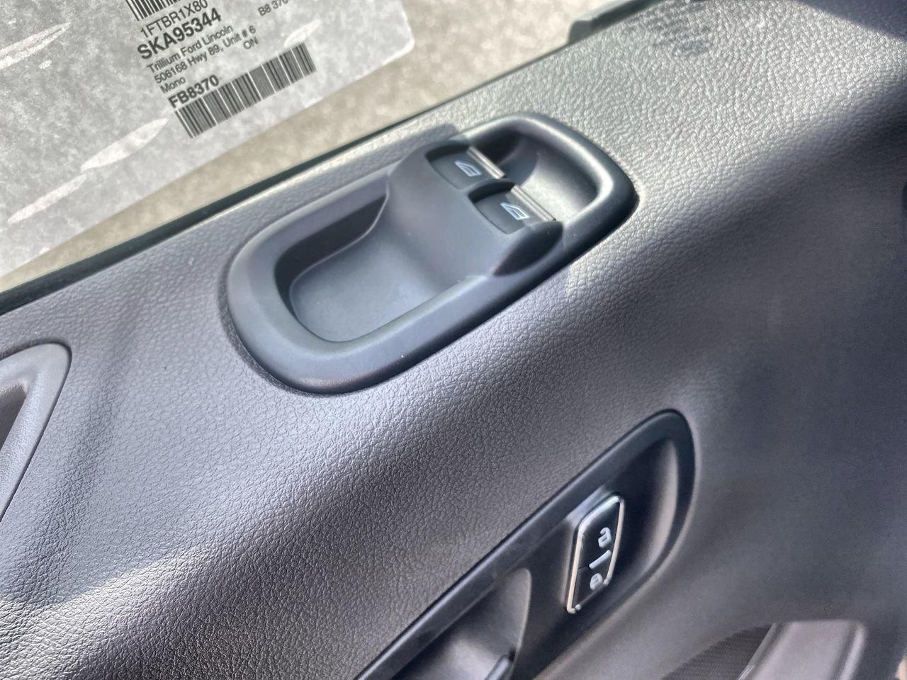 2025 Ford Transit T250 PASS SLIDE 148 Photo