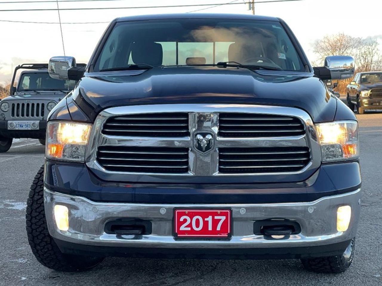 2017 RAM 1500 Big Horn Crew Cab Photo5