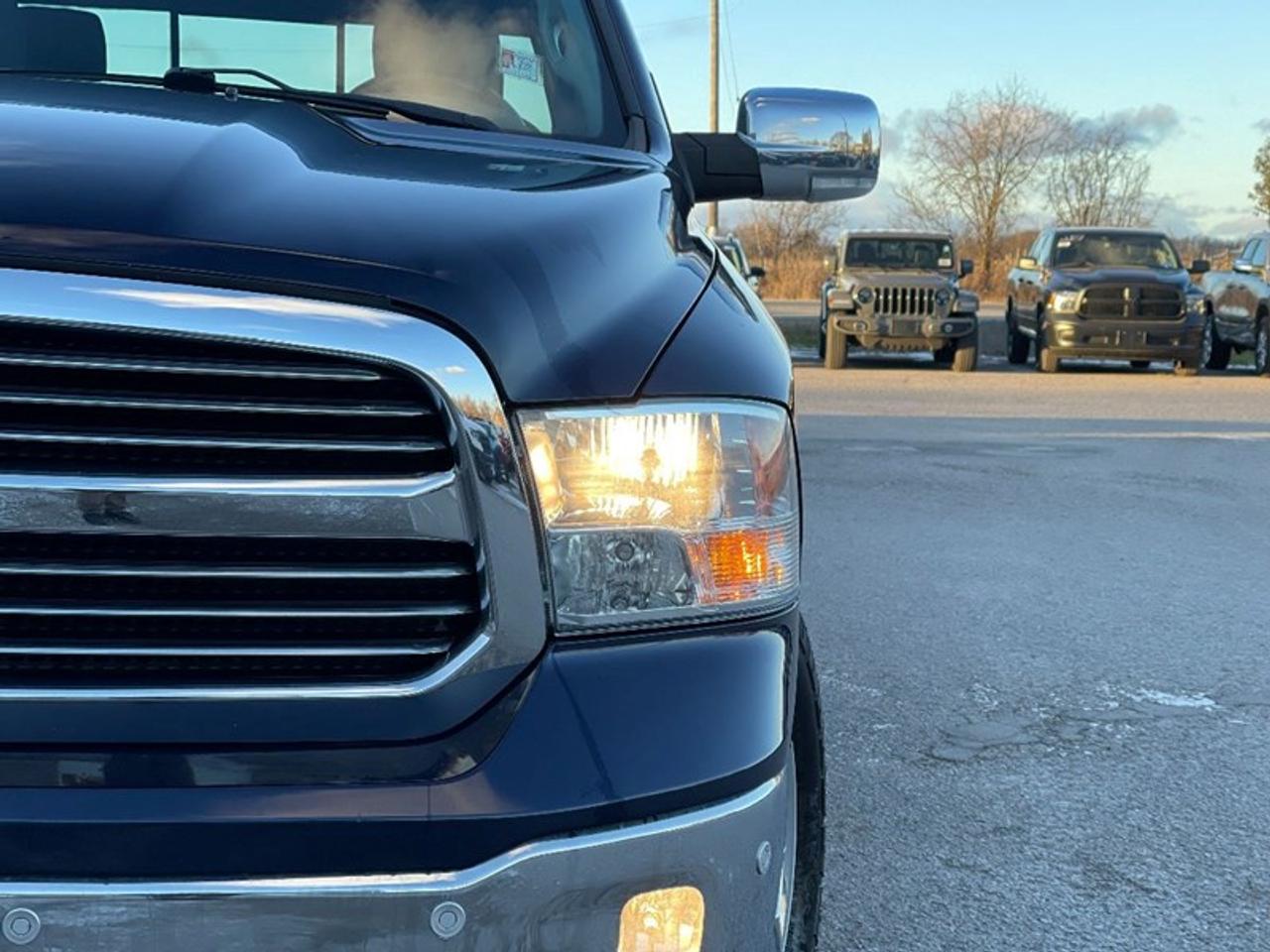 2017 RAM 1500 Big Horn Crew Cab Photo2