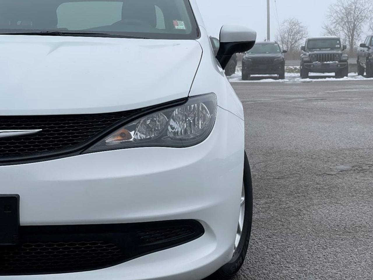 2022 Chrysler Grand Caravan SXT Photo