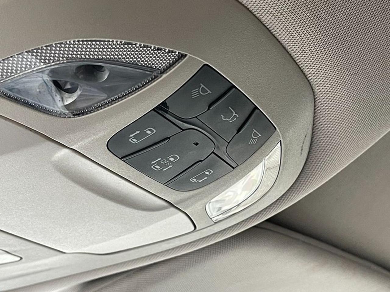2022 Chrysler Grand Caravan SXT Photo