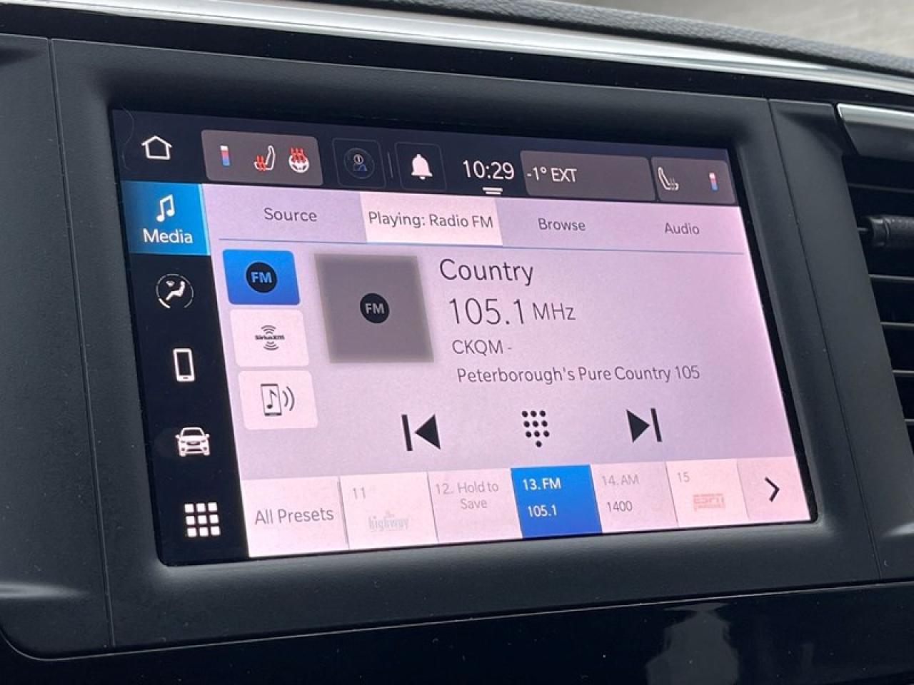 2022 Chrysler Grand Caravan SXT Photo