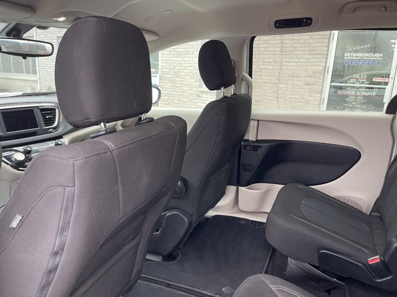 2022 Chrysler Grand Caravan SXT Photo