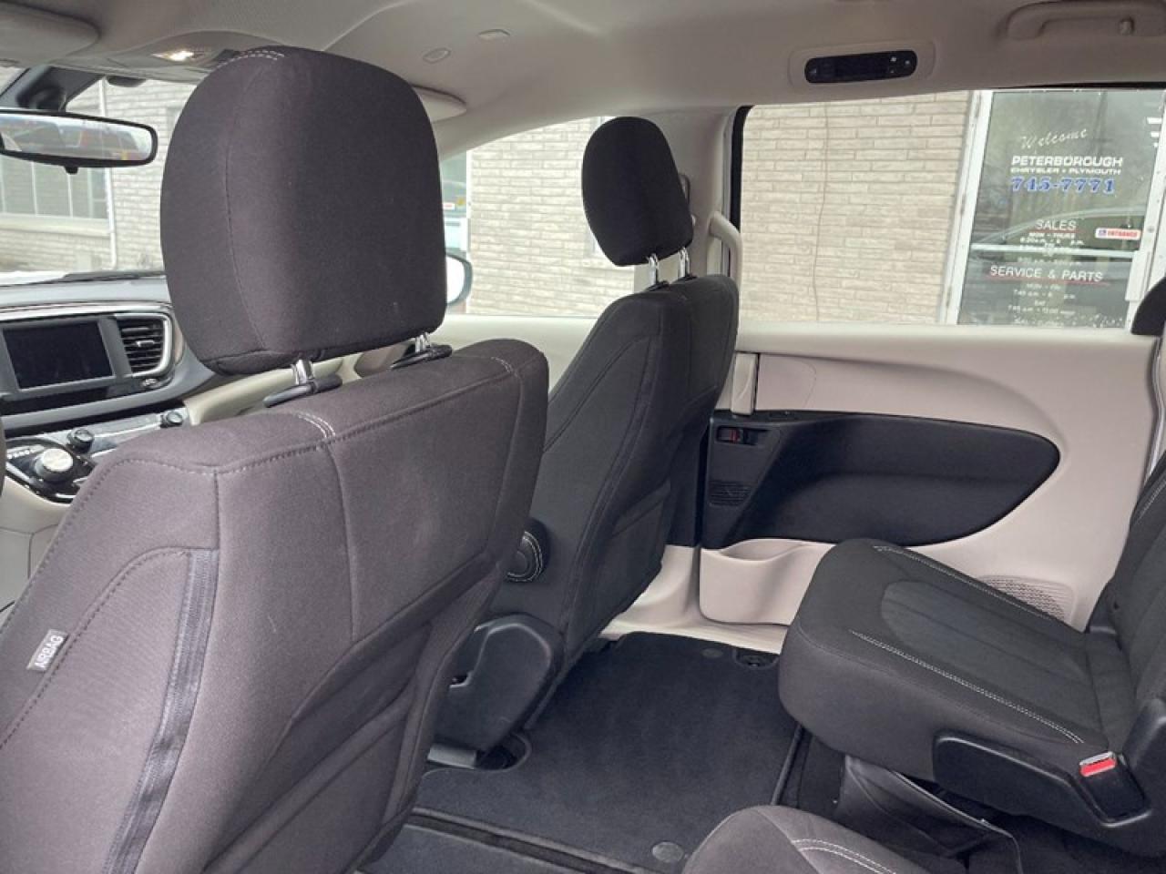 2022 Chrysler Grand Caravan SXT Photo