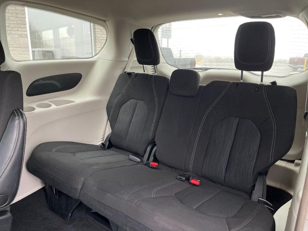 2022 Chrysler Grand Caravan SXT Photo