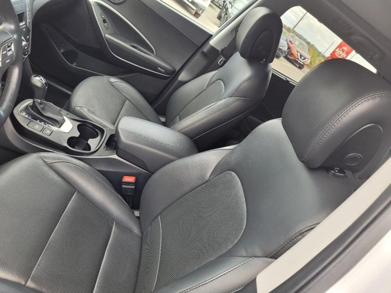 2017 Hyundai Santa Fe Sport 2.4 Photo