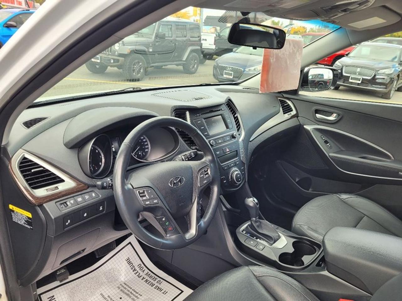 2017 Hyundai Santa Fe Sport 2.4 Photo