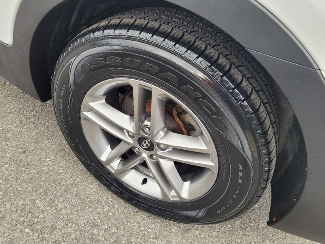 2017 Hyundai Santa Fe Sport 2.4 Photo